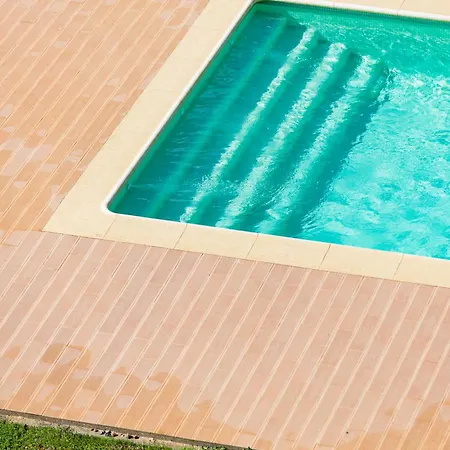 Апартаменты Blue Breeze Espinho | Pool View, Gym & Balcony *