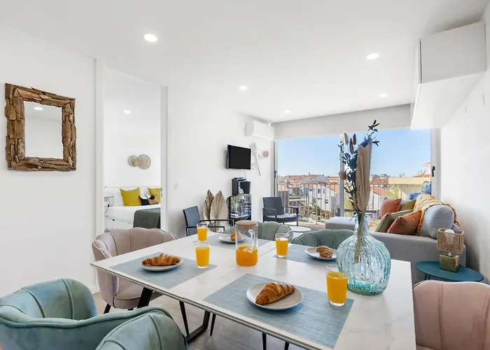 Appartement Blue Breeze | Pool View, Gym & Balcony Espinho (Aveiro)