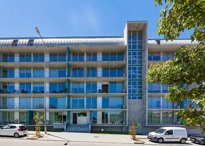 Blue Breeze | Pool View, Gym & Balcony Appartement