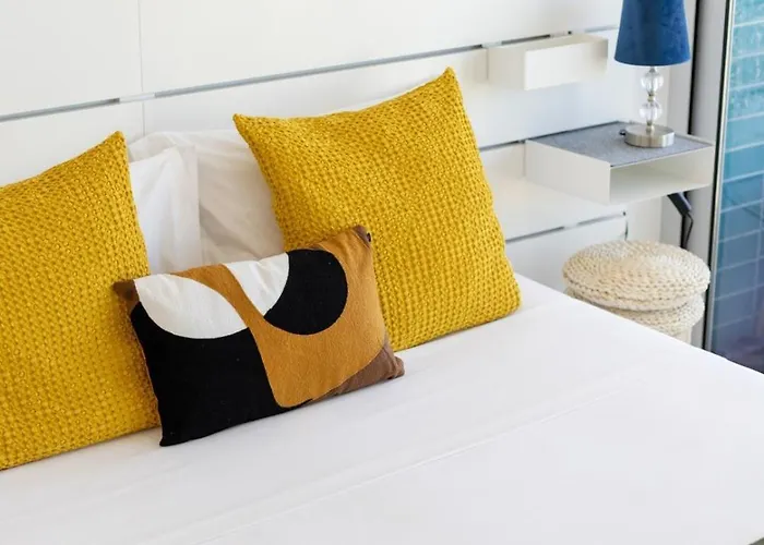 Blue Breeze | Pool View, Gym & Balcony Appartement