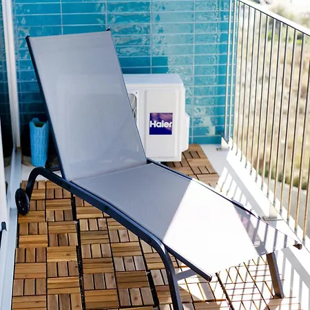 Blue Breeze Espinho | Pool View, Gym & Balcony *