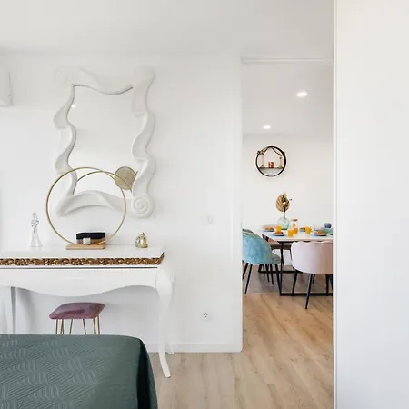 Blue Breeze Espinho | Pool View, Gym & Balcony * Espinho (Aveiro)