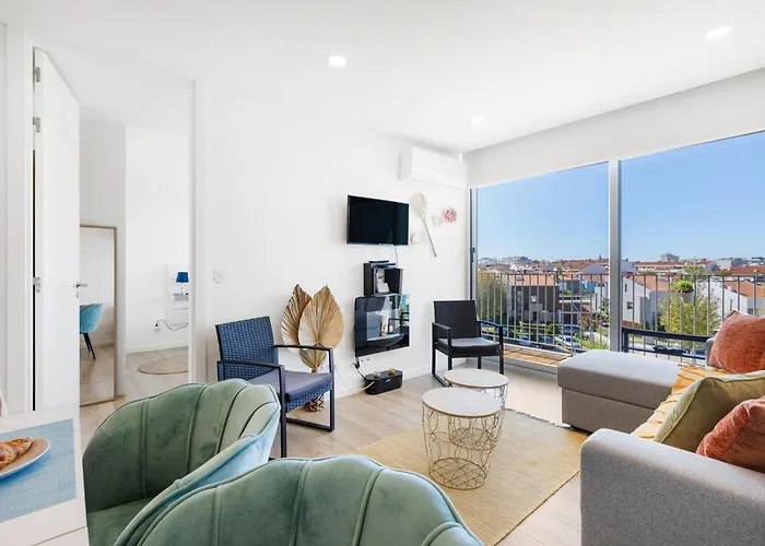 Blue Breeze | Pool View, Gym & Balcony Apartmán *